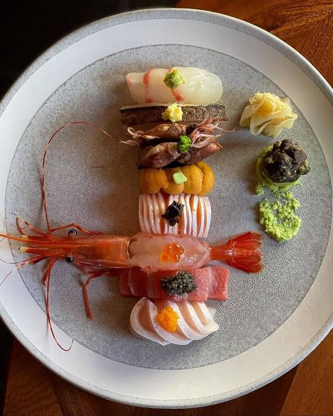 Gastronome on Instagram: “•|• Simple 8 pc sushi .yellowtail o toro botan Ebi salmon sea urchin hotaru ika .kamasu red snapper •|• . . ➡️Reposted from @leesansushi .…” Ebi Sushi, Red Snapper, Sea Urchin, Food Presentation, Amazing Food, Ethnic Recipes, Red, Instagram