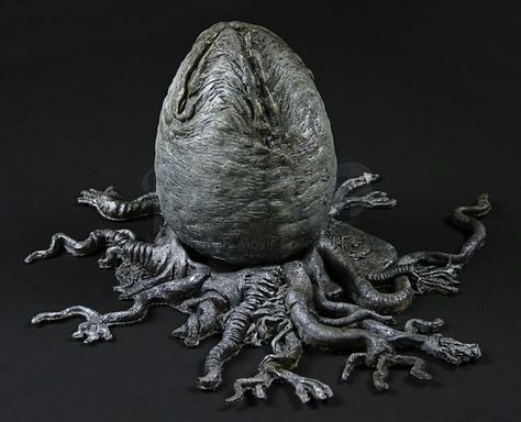 Xenomorph Egg Xenomorph Egg, Alien Parasite, Hr Giger Alien, Alien Egg, Alien Poster, Giger Alien, Giger Art, Alien Face, Iron Man Wallpaper