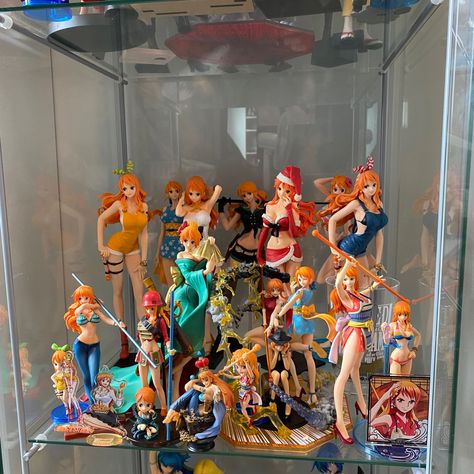 One Piece Figures Collection, One Piece Bedroom, Nami Figures, Anime Figures Collection Display, One Piece Figurines, One Piece Room, Room One Piece, One Piece Figures, One Piece Collection