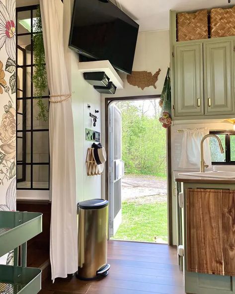 Tour a 370-Square-Foot RV Full-Time Home for Family of 5 | Apartment Therapy Small Travel Trailer Remodel, Modern Camper, Small Travel Trailer, Rv Living Room, Rv Home, Small Travel Trailers, Rv Organization, Camper Storage, Rv Homes