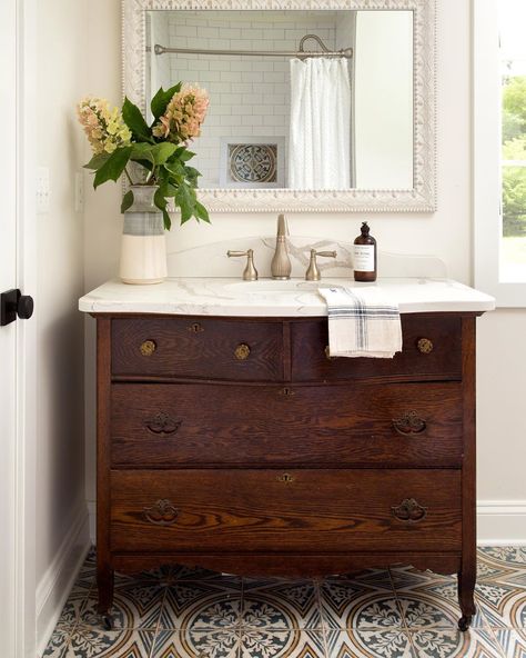 Kate Abt Design on Instagram: “Vintage beauty. My clients found this old chest of drawers at an auction and it became the perfect vanity at the #cloudberrymarsh project.…” Bathroom Chest, Dresser Vanity Bathroom, Vintage Bathroom Vanity, Diy Bathroom Vanity, Cottage Bathroom, Something Old Something New, Vintage Bathrooms, Downstairs Bathroom, Upstairs Bathrooms