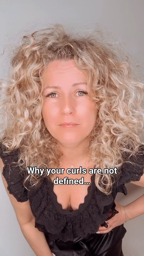 Curly Hair Style Tips | Why your curls are not defined⤵️⁣ ⁣ If you are blessed with curly hair, you know the struggle of never knowing what your hair is going to��… | Instagram Hair Up For Curly Hair, Curly Grey Hair Natural Curls Over 50, Curly Hair Hacks Tips, Curly Hair Pinned Up, Styling Curly Hair Naturally, Mousse For Curly Hair Natural Curls, How To Define Curls Natural Hair, Curly Hair Volume Tips, Volume Tips For Curly Hair