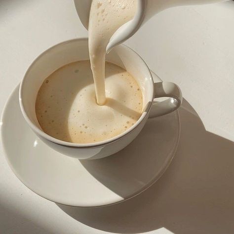 A women takes a beige aesthetic picture of her pouring her morning coffee into a white coffee mug with lots of foam - that leads to a women’s Instagram account who practices and teaches yoga and conscious living Cream Aesthetic, Vanilla Latte, Vanilla Cream, French Vanilla, Almond Milk, Vanilla Bean, Aesthetic Food, Coffee Lover, Coffee Tea