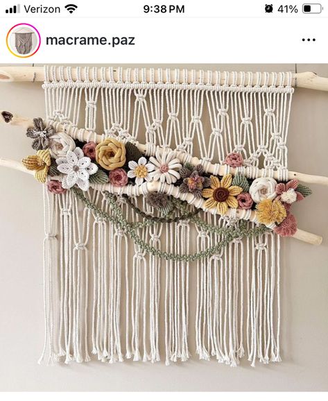 Flower Macrame Wall Hanging, Mexican Macrame, Macrame Flower Wall Hanging, Macrame Projects Ideas, Macrame Flowers, Simpul Makrame, Pola Macrame, Crochet Store, Macrame Plant Hanger Patterns