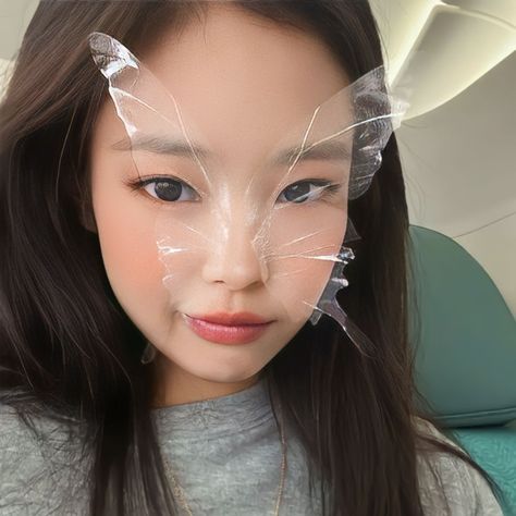 jennie selca blackpink icons lq Jennie Kim Ig Post, Kim Ig, Jennie Kim Blackpink, Aesthetic Editing Apps, Blackpink Photos, Green Aesthetic, Blackpink Jennie, Instagram Update, بلاك بينك