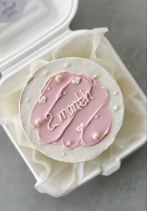 Monthly Cakes For Baby Girl, 1 Month Cake Baby Girl, 1 Month Cake Ideas, Bento Cake For Baby Girl, 1 Month Bento Cake, One Month Baby Cake Ideas, 1 Month Old Cake, 1 Month Baby Cake Ideas, 1 Month Birthday Cake