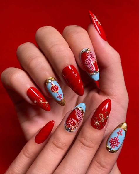 Lunar New Year nails 🧧🏮 —— #nailart #nails #lunarnewyear #chinesenewyear #nailinspo Simple Chinese New Year Nails, Lunar New Year Nails Snake, Nails Chinese New Year, Chinese New Year Nail Art, Chinese Nail Art, Chinese New Year Nails, Lunar New Year Nails, Cny Nails, New Year Nails