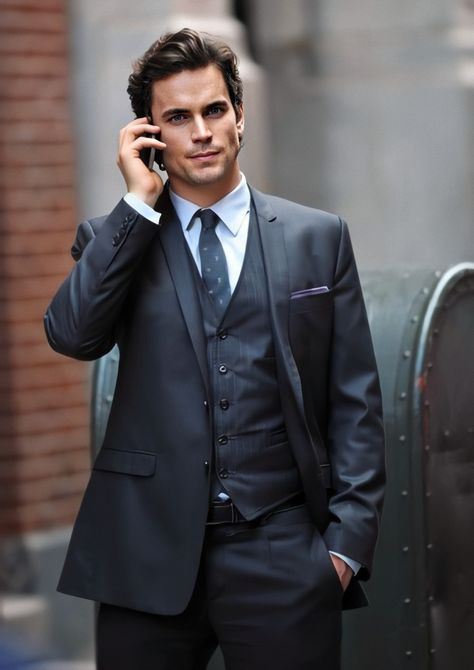 Neil Caffrey, Matt Bomer White Collar, Neal Caffrey, Alex Pettyfer, A Man In A Suit, Man In A Suit, Alexis Bledel, Mens Fashion Blog, Matt Bomer