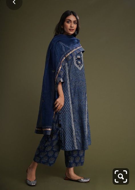 Kameez Style, Blue Kurti, Anarkali Churidar, Indian Kurti Designs, Indian Sari Dress, Indian Designer Suits, Salwar Designs, Casual Indian Fashion, Kurti Set