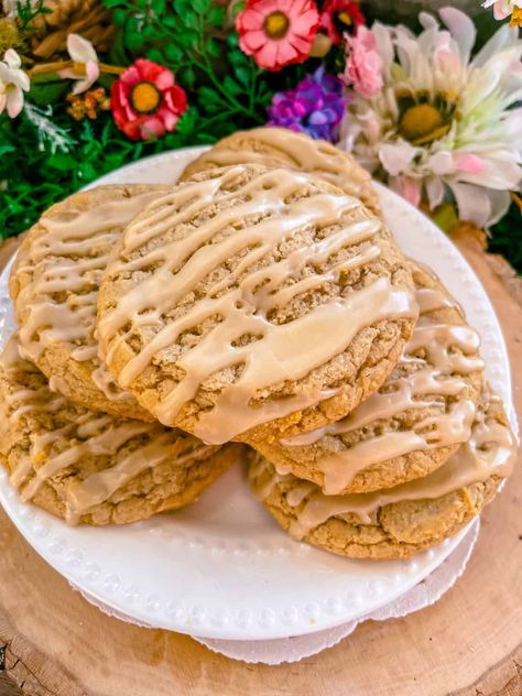 Gluten-free & Dairy-free Maple Cookies - Hope and Hummus Hope And Hummus, Vegan Maple Cookies, Paleo Chocolate Zucchini Bread, Maple Cookies Recipe, Paleo Pumpkin Cookies, Dairy Free Cookie Recipe, Maple Cookies, Mint Chip Ice Cream, Cinnamon Roll Bake