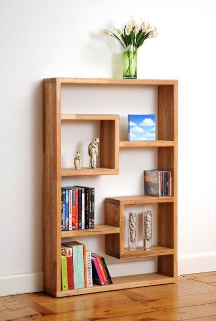 26 Cute Bookshelf Decor Ideas - Captain Decor Diy Bookshelf Design, Cheap Bookshelves, Unique Bookshelves, Creative Bookshelves, Bookshelf Inspiration, Bookcase Diy, Cool Bookshelves, Regal Design, Bookshelf Design