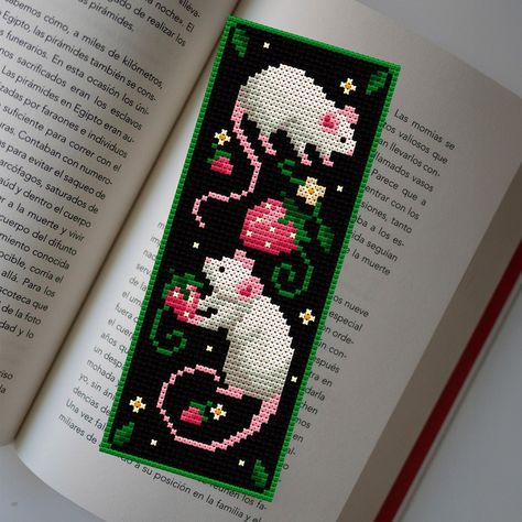 If the Strawberry Mice cross-stitch pattern seems too big or if you’re unsure about starting it, i have the perfect alternative for you: a charming cross-stitch bookmark pattern. Just look at how adorable they are! #tourmalinepattern #crossstitchpattern #crossstitch #embroidery #floralcrossstitch #cozyplace #summervibes #summerembroidery #garden #springembroidery #xstitch #xstitchpattern #funnycrossstitch #funnyembroidery #rat #cottagecore #farmhouse #strawberry #mouse #mice #bookmark #boo... Mice Embroidery, Strawberry Mice, Summer Bookmarks, Bookmarks Ideas, Bookmark Cross Stitch, Cross Stitch Bookmark, Stitch Bookmark, Bookmark Pattern, Animals Embroidery