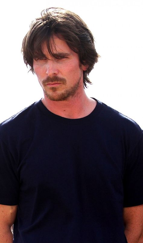 Christian Bale...love the messy look Hottest Man Alive, Chris Bale, Create Business, Christian Bale, Cillian Murphy, Design Concepts, Hollywood Actor, Long Hair Styles Men, Man Alive