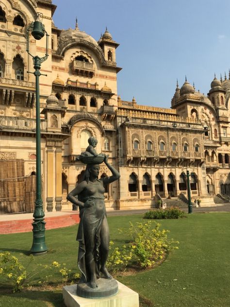 LAXMI VILAS PALACE, BARODA (Infant Moses carried by his mother Miriyam) Rajmahal Palace Background, Laxmi Vilas Palace, Kuthiramalika Palace, Laxmi Vilas Palace Vadodara, Step Well, Falaknuma Palace, New Palace Kolhapur, Architectural Styles, Architecture Fashion