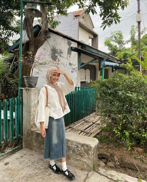 Kuliah Outfit Hijab, Ootd Earth Tone Hijab, Rok Jeans Hijab Ootd, Campus Outfit Hijab, Ootd Rok Jeans Hijab, Earth Tone Ootd, Outfit Jeans Hijab, Earth Tone Hijab, Ootd Rok Jeans