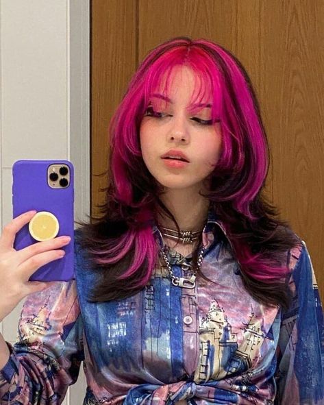 Pink And Black Hair, Cute Hair Colors, Hair Color Streaks, Hair Streaks, Dyed Hair Inspiration, Halo Hair, Pretty Hair Color, Dye My Hair, Hair Dye Colors