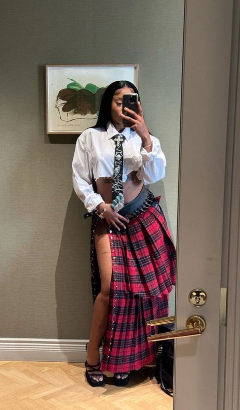 Uncle waffles in pleated kilt skirt / custom design by @its.rigby on ig Pleated Two Piece Outfit, Kilt Skirt Outfit Women, Uncle Waffles Outfits, Tie Skirt Outfit, Kilt Outfits Women, Pleated Skirt Outfit Black Women, Stylish Outfits For Men, Uncle Waffles, Paradise Dress