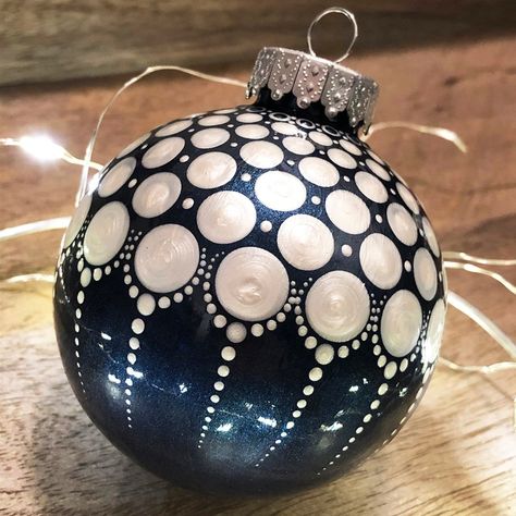 Falling Snow Christmas Ornament Dot Art Mandala Bauble | Etsy Painting Ornaments, Mandala Christmas, Christmas Orniments, Dot Art Mandala, Handpainted Christmas Ornaments, Christmas Mandala, Christmas Globes, Mandala Rock Art, Falling Snow