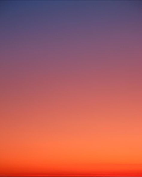 Sky series - Eric Cahan Hiroshi Sugimoto, Anish Kapoor, Cotton Club, Wallpaper Pastel, Retro Game, Sky Color, Elements Of Style, Pacific Blue, Designers Guild