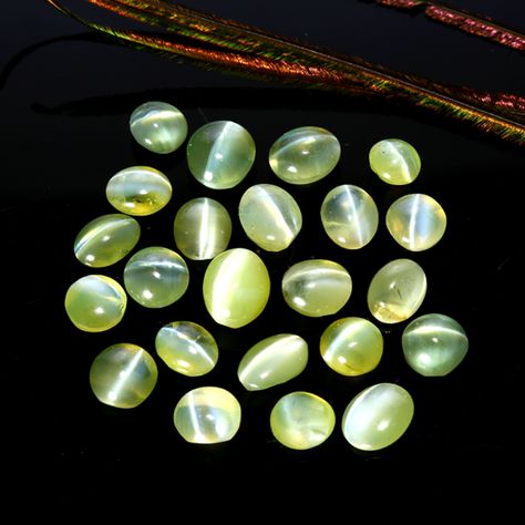 Top Ten Benefits of Cat’s Eye Gemstone| Cats eye metaphysical properties Emerald Stone Benefits, Cats Eye Gem, Cat Eye Bracelet, Cat Eye Stone, Stone Jewelry Necklace, Coral Jewelry Set, Eye Gems, Deep Impact, Excellence Award