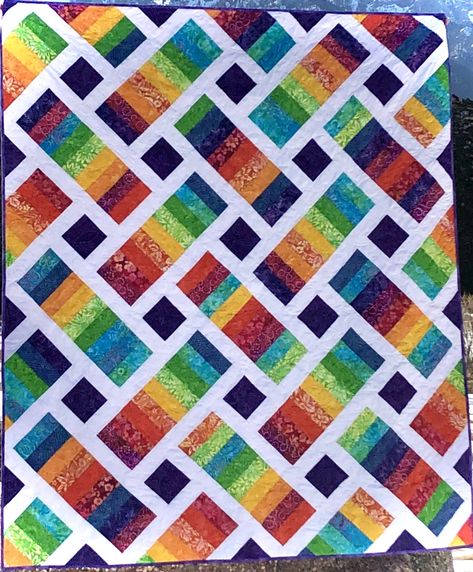 Pride Quilts Ideas, The Iris Quilt Pattern, Iris Quilt Pattern, Iris Quilt Pattern Free, Rainbow Quilt Patterns, Iris Quilt, Homemade Machine, Rainbow Quilts, Quilt Tips