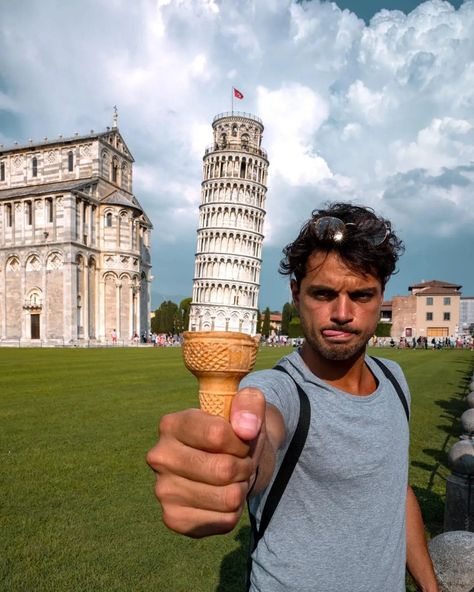 Leaning Tower Of Pisa Pose, Air Asia, Pisa Italy, Tower Of Pisa, Creepy Pictures, Italy Map, Creative Pictures, Italy Photo, Travel Images