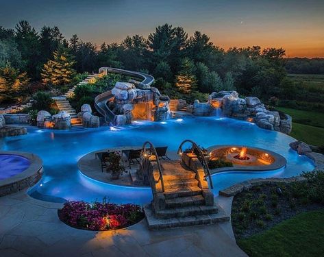 Beautiful pool oasis Luxury Pools, Pool Waterfall Ideas, Waterfall Ideas, Dream Backyard Pool, Waterfalls Backyard, Pool Waterfall, Backyard Pool Landscaping, Dream Pools, Backyard Pool Designs