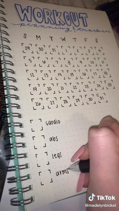 What To Write In A Dotted Journal, Workout Book Ideas, Gym Diary Ideas, Things To Do With A Dotted Notebook, Goal Tracker Journal Ideas, How To Make A Workout Journal, Dots Journal Ideas, Dot Book Ideas, Dotted Book Ideas