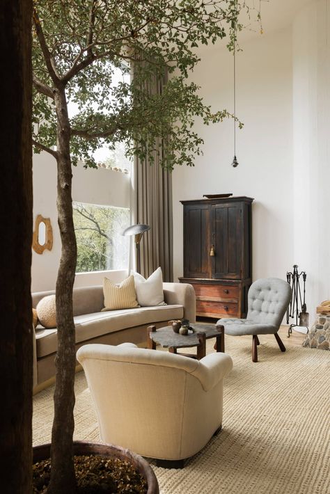 living room of nate berkus and jeremiah brent nyc Nate Berkus Design, Nate Berkus And Jeremiah Brent, Nate And Jeremiah, Cindy Hattersley, Jeremiah Brent, Living In San Francisco, Nate Berkus, Parisian Apartment, Luxe Interiors