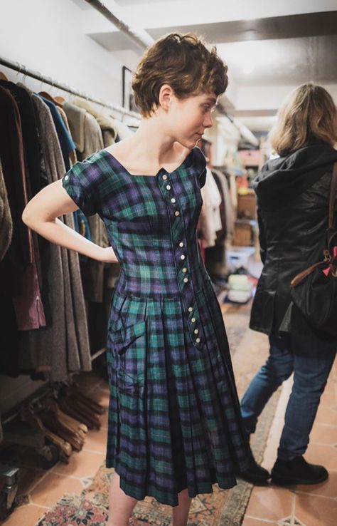 Sophia Lillis Hair, Queen Sophia, Sophia Lillis, Pretty Smile, Famous Girls, Bobby Brown, Aesthetic Fashion, Short Hair Cuts, Aesthetic Clothes