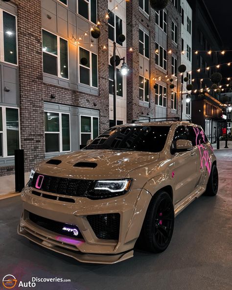 Luxury Jeep, Track Hawk, Black Trucks, Jeep Trackhawk, Jeep Grand Cherokee Trackhawk, Cadillac Car, Tmax Yamaha, Black Anime Guy, Black Truck