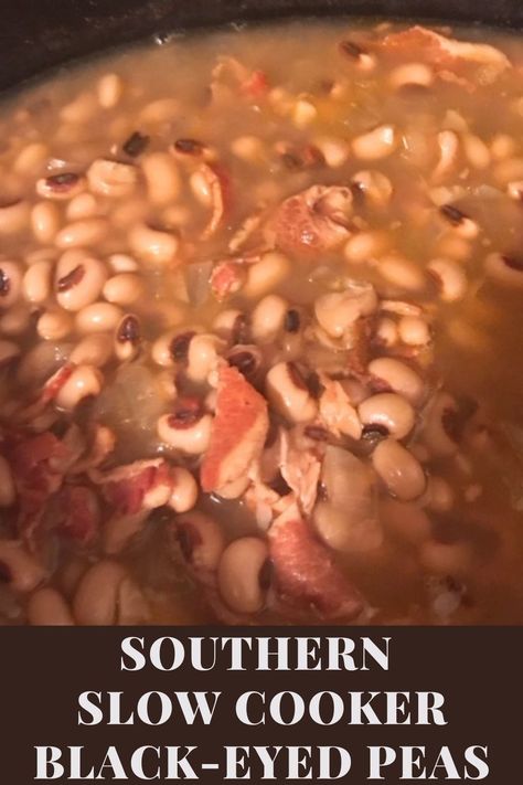 Southern Blackeye Peas Recipes, Crockpot Blackeyed Peas Bacon, Crockpot Blackeyed Peas Southern, Bacon Black Eyed Peas, Blacked Peas Recipe, Black Eyed Peas With Salt Pork, Crockpot Blackeyed Peas With Ham Hock, Slow Cooker Black Eyed Peas With Bacon, Best Southern Black Eyed Peas Recipe