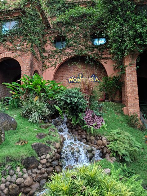 Wonderla Hyderabad, Wonderla Bangalore, Wonderla Kochi, Fake Best Friends, Mumbai Trip, Outfit Captions, Creative Snapchats, Bangalore City, Instagram Profile Pic