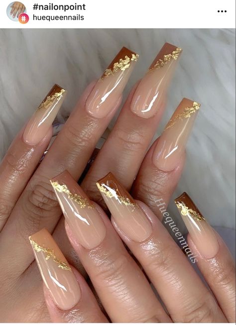 Gold Foil Nails Coffin, Brown Nails With Gold Flakes, Gold Flakes Nails, Nails Gold Flakes, Gold Flake Nails, Copper Nails, Nail Goals, Nail Board, Dip Nail