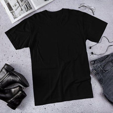 Mockup Tshirt Black, Ali Cobrin, Plain Black T Shirt, T-shirt Photography, T Shirt Design Template, T Shirt Png, Black Plain, Shirt Template, Posture Correction