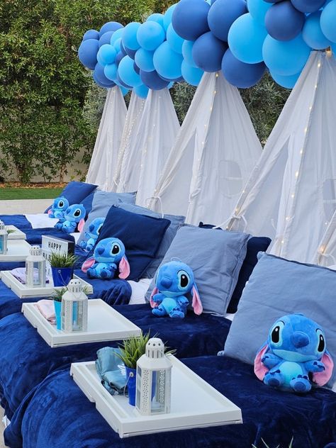 Stitch-approved sleepover vibes! 🌺✨🌊 Stitch Birthday Stuff, Stitch Sleepover, Stitch Cakes, Sleepover Vibes, Slumber Party Decorations, Stitch Room, Lilo And Stitch Toys, Sleepover Tents, Slumber Party Birthday