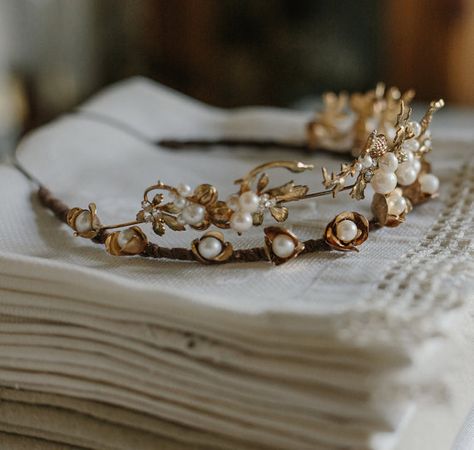 Aesthetic Crown, Crown Aesthetic, Royal Core, Queens Wallpaper, Royalty Aesthetic, Royal Aesthetic, Princess Aesthetic, Princess Crown, Fantasy Aesthetic