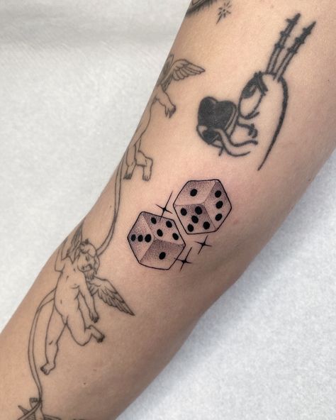 Dice 13 Tattoo, D&d Dice Tattoo, Pair Of Dice Tattoo, American Traditional Dice Tattoo, Cherry Dice Tattoo, Fuzzy Dice Tattoo, Dice Tattoo Stencil, Small Dice Tattoo, Heart Dice Tattoo