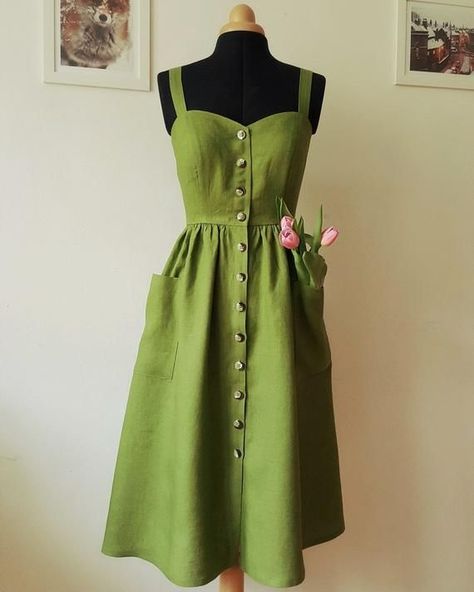 Gaun Ruffle, Green Linen Dress, Kleidung Diy, Skirt Maxi, Stil Inspiration, Vintage Inspired Dresses, 가을 패션, Mode Inspiration, Corset Dress