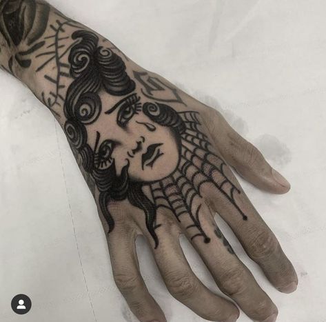 Black Traditional Hand Tattoo, Traditional Tattoo Art Hand, Hand Tattoos For Guys Traditional, Traditional Tattoos Hand, Trad Hand Tattoo, Old School Tattoo Hand, Hand Tattoos Traditional, Old School Hand Tattoo, Hand Tattoo Traditional