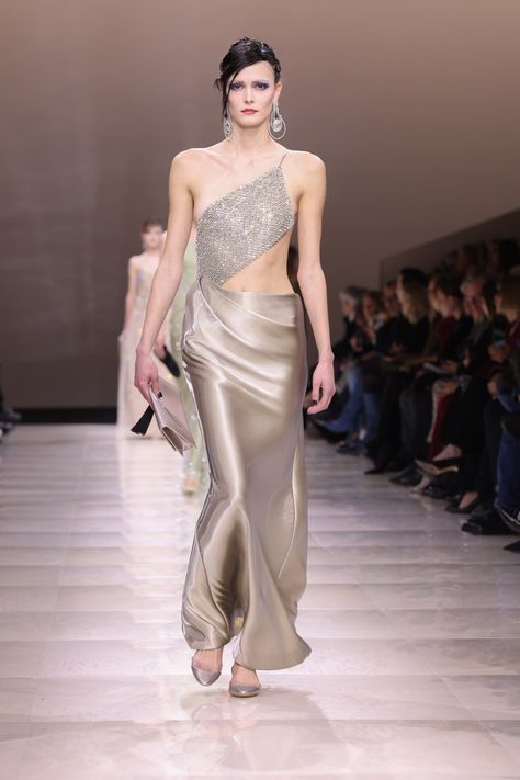 Armani Privè Spins Haute Couture Into Play For Spring/Summer 24 Armani Prive 2024, Armani 2024, Giorgio Armani Designer, Dazzling Dresses, Giorgio Armani Dress, Guo Pei, Dazzling Dress, Long Sleeve Layer, Armani Collection