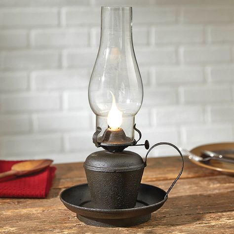 Black Electric Oil Lamp Western Table Decorations, Western Lamps, Antique Oil Lamp, Lantern Table Lamp, Black Forest Decor, Antique Oil Lamps, Electric Lamp, Park Designs, Old Lamps