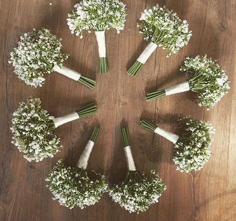 🌿 Boho Chic Beauty: Gypsophila Bridesmaid Bouquet - Rustic Elegance on Etsy! 🌸 Create an enchanting atmosphere at your boho or rustic wedding with our stunning Gypsophila bridesmaid bouquet, meticulously crafted with faux flowers. Available now in our Etsy shop! ✨ Why Choose Our Gypsophila Bouquet? 🌸 Airy & Whimsical: Gypsophila adds a delicate and bohemian touch to your bridesmaids' ensemble. 🍃 Rustic Elegance: Perfect for outdoor or rustic-themed weddings, bringing a natural charm. 💐 Faux Floral Perfection: High-quality faux flowers for everlasting beauty without compromise. ✨ Perfect for Boho & Rustic Occasions 🌿 Weddings & Outdoor Ceremonies: Elevate your bridesmaids' style with a touch of bohemian allure. 💍 Rustic Celebrations: Complement your theme with a bouquet that embodies Gypsophila Bridesmaid Bouquet, Artificial Bridal Bouquets, Gypsophila Bouquet, Bridesmaid Bouquet White, Rustic Wedding Ceremony, Bridal Bouquet Flowers, Boda Mexicana, Bridesmaid Flowers, Wedding Mood