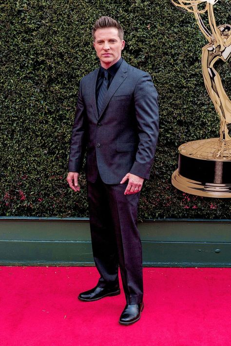 Steve at the 45th Daytime Emmy's...4/29/18 Stevie B, Sharon Case, Billy Miller, Steve Burton, Kelly Monaco, Soap Opera Stars, Soap Stars, Evolution Of Fashion, Best Bud