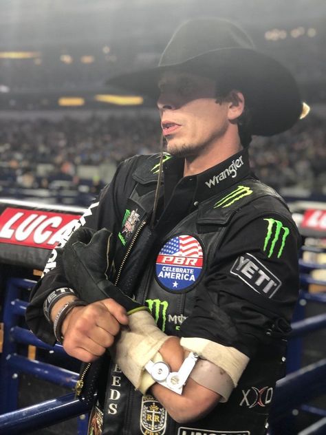 Jb Mauney Wallpaper, Jb Mooney, Jb Mauney, Pbr Bull Riders, Pbr Bull Riding, Lane Frost, Riding Chaps, Professional Bull Riders, Rodeo Events