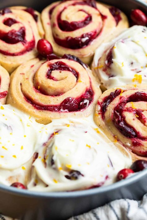 Orange Cranberry Cinnamon Rolls, Cranberry Orange Sweet Rolls, Orange Cranberry Rolls, Cranberry Orange Focaccia, Cranberry Orange Cinnamon Rolls, Cranberry Orange Monkey Bread, Cranberry Cinnamon Rolls, Orange Cinnamon Rolls Homemade, Deli Rolls