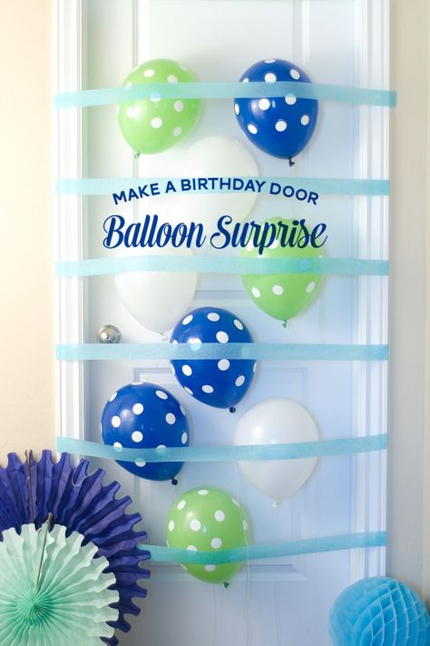 Balloon Door Surprise, Balloon Decoration In Room, Birthday Balloon Surprise, Balloon Door, Balloon Surprise, Birthday Surprises, Bedroom Birthday, Birthday Morning Surprise, Birthday Door