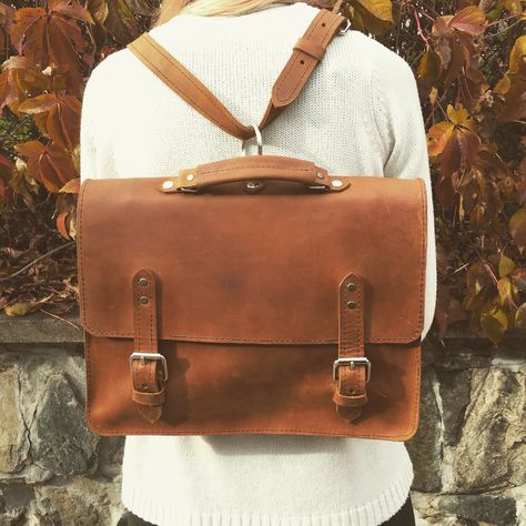 Diy Leather Bag, Diy Bags, Leather Briefcase, Old Toys, Diy Bag, Childhood Memories, Making Out, Messenger Bag, Leather Bag