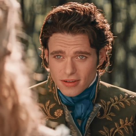 Cinderella Richard Madden, Cinderella Live Action Prince, Cinderella 2015 Prince, Cinderella Movie Aesthetic, Cinderella And Prince Charming Aesthetic, Prince Charming Live Action, Cinderella 2015 Aesthetic, Richard Madden Aesthetic, Richard Madden Cinderella