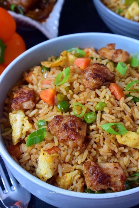 Essen, Chicken Fried Rice Bowl, Chicken Fry Rice, Indian Chicken Fried Rice, Ground Chicken Recipes Easy, Fried Rice And Chicken, Caesar Drink, Fried Rice With Chicken, Lunch Bowls